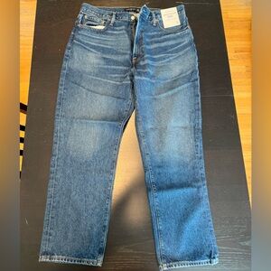 NWT Abercrombie & Fitch Relaxed Fit Men’s Blue Jeans